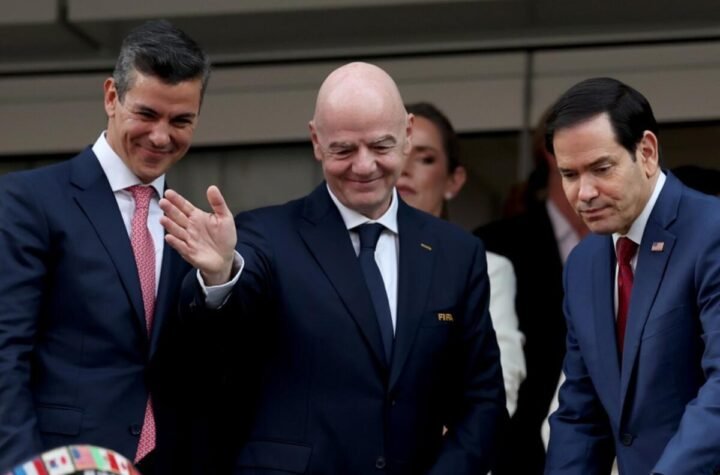 "PARAGVAJ NIKADA NE ODUSTAJE!" Predsednik države proglasio državni praznik zbog rušenja Nemaca! (Foto)