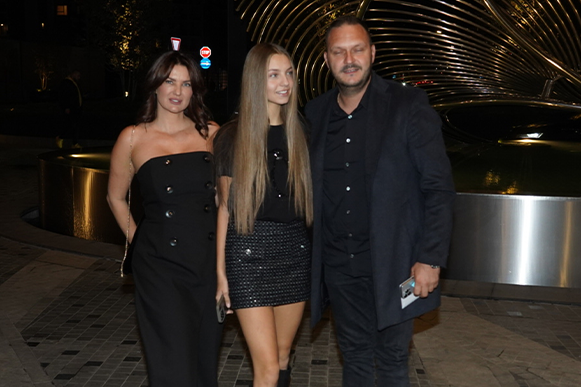 Jovana Petrović sa roditeljima