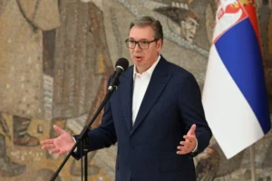 PREDSEDNIK VUČIĆ POSLAO MOĆNU PORUKU NAKON DIREKTNOG PITANJA: "Da li se osećate bezbedno u Crnoj Gori?"
