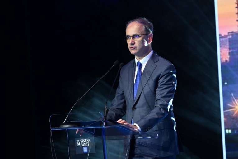 PREMIJER MACUT UPUTIO SAUČEŠĆE PORODICI STRADALOG VOJNIKA U LIBANU: "Časno i odgovorno obavljao svoju dužnost u misiji Ujedinjenih nacija!"