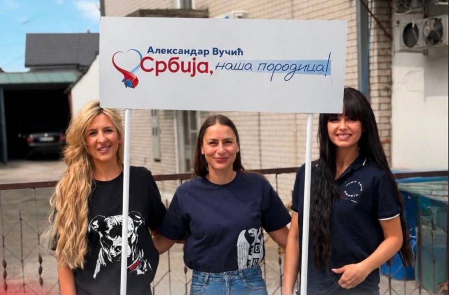 REKORDAN ODZIV GRAĐANA: Aktivisti SNS širom Beograda obradovali hiljade ljudi, podrška stiže iz svih opština! (GALERIJA)