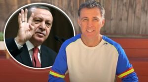 SKANDAL NA MUNDIJALU! IME ZABRANJENE LEGENDE SE POJAVILO NA STADIONU: Izdao Erdogana, proglasili ga teroristom i proterali! Ovo je za Turke bolnije od