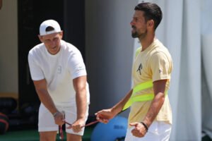 ŠOK ODLUKA JELENE ĐOKOVIĆ! Dok se Novak sprema za Vimbldon, evo šta radi njegova supruga! (FOTO)