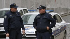 STRAVIČNA NESREĆA U VIROVITICI! Četvoro poginulo, jedno vozilo završilo na krovu, drugo smrskano do NEPREPOZNATLJIVOSTI