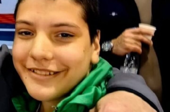 U TOKU VELIKA POTRAGA! U Beogradu nestao dečak Vukašin Srećković (15) - NESREĆNA MAJKA, KOJU MUŽ UMALO NIJE UBIO NASRED ULICE, MOLI ZA POMOĆ!