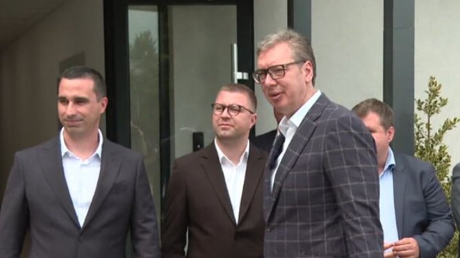 UŽIVO NA TV PINK I PINK.RS! Vučić obilazi Jedinstveni dispečerski centar upravljanja saobraćajem vozova