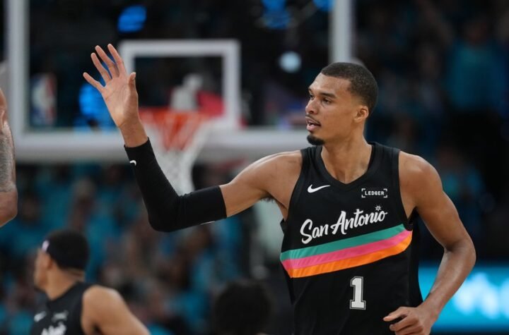 Vembanjama promašio šut za pobedu! Niksi napravili ogroman korak ka NBA prstenu