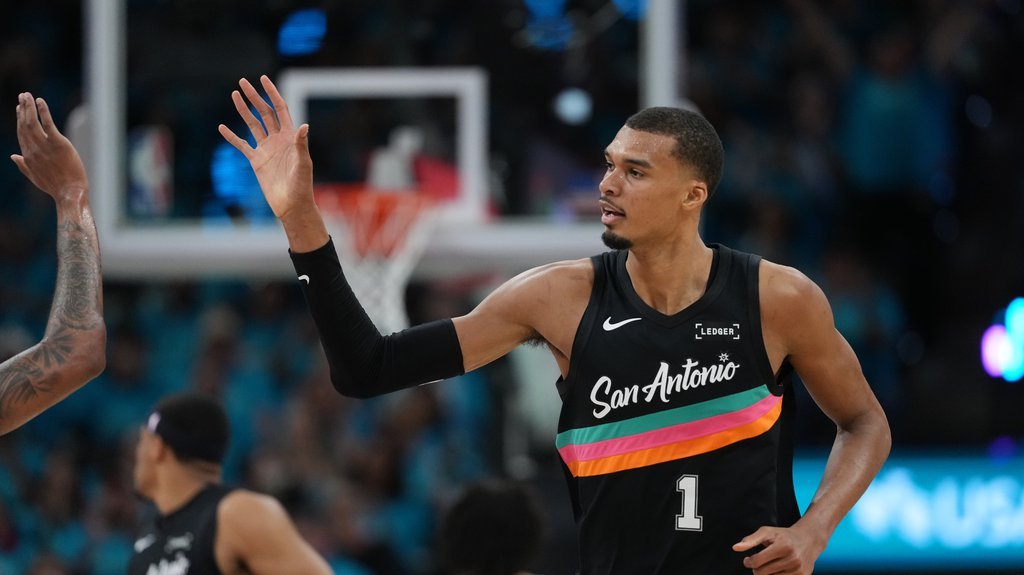 Vembanjama promašio šut za pobedu! Niksi napravili ogroman korak ka NBA prstenu