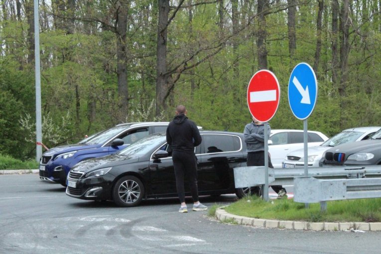 Vozači oprez - Kamioni na Šidu čekaju pet sati, velike gužve i na Batrovcima