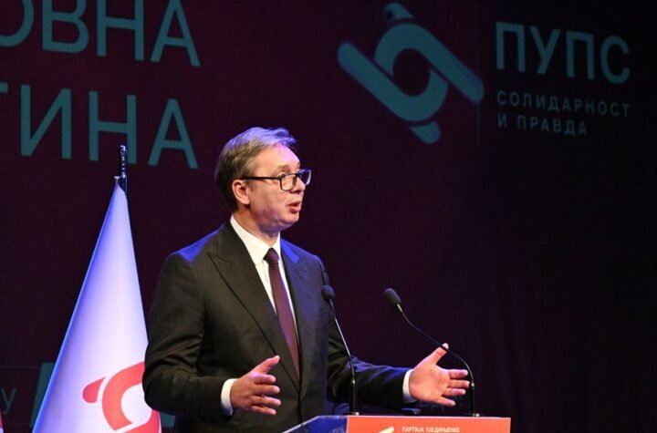 Vučić: Moramo da prevaziđemo podele i ujedinimo Srbiju, platama smo pretekli i Crnu Goru!