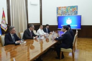 Vučić se sastao sa jednim od najvećih stručnjaka za AI: Predsednik razgovarao sa Kaj-Fu Lijem! (FOTO)
