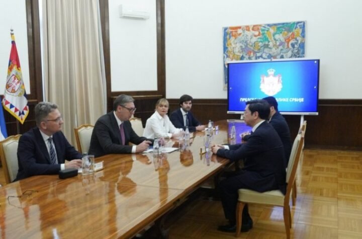 Vučić se sastao sa jednim od najvećih stručnjaka za AI: Predsednik razgovarao sa Kaj-Fu Lijem! (FOTO)