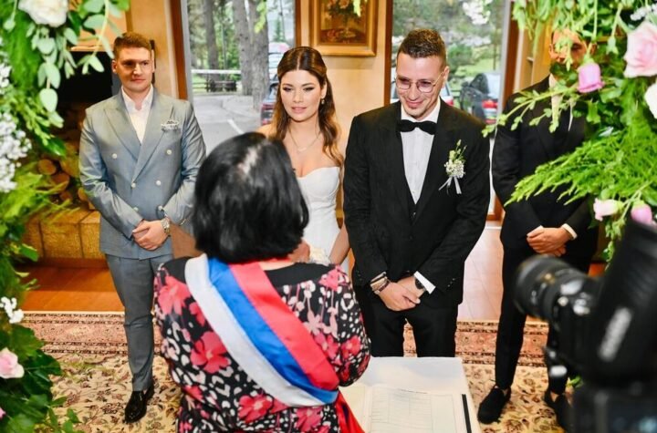 ZAKLEO SE PRED 350 LJUDI! Oženio se SIN DIREKTORA GRANDA! Ima OZBILNU FUNKCIJU, a evo ko je MLADA