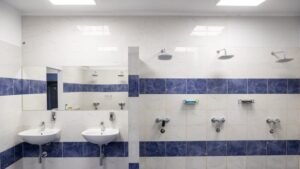 ŽELEZNIČAR U NOVOM RUHU PRED EVROPU: Pogledajte kako izgledaju renovirane svlačionice (FOTO)