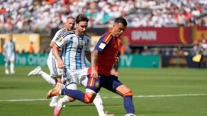 Argentinci ne mogu da prebole poraz - nova bizarna TEORIJA ZAVERE zapalila internet: Ukrali su nam gol zbog POCEPANE MREŽE!