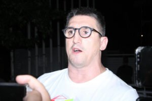 BIVŠI ROBIJAŠ POTPISAO UGOVOR NA SAJTU ZA ODRASLE! Otkriveno koliko će ZARAĐIVATI, šok za sve "MOJE JE 65 ODSTO"