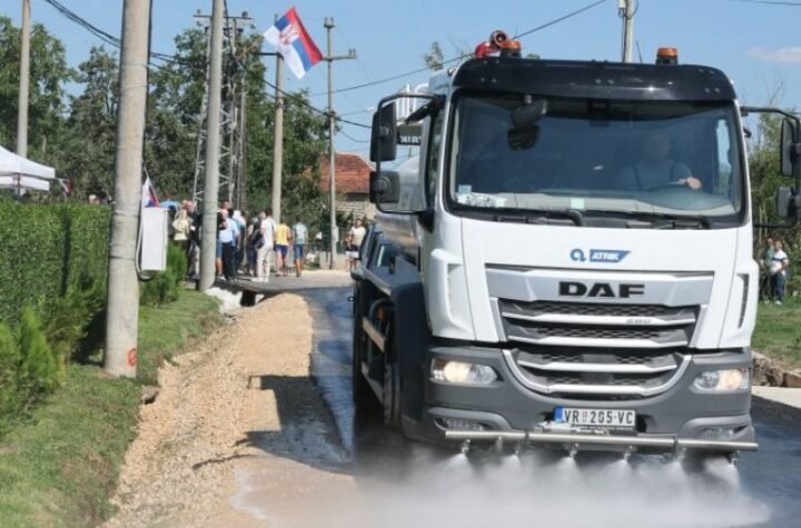 "BRZO, ODGOVORNO I U KORIST LJUDI" Đuro Macut obišao seosku ambulantu u selu Rataje