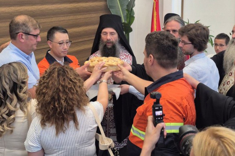 “ČOVEK TREBA DA BUDE DUHOVNI RUDAR”: Mitropolit Ilarion na slavi rudnika u Boru otkrio snažnu simboliku