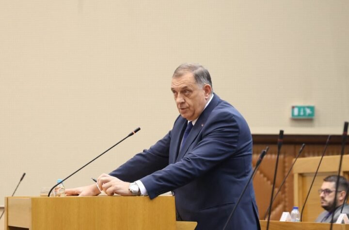 DODIK JASAN: BiH ne može da funkcioniše sa bonskim ovlašćenjima