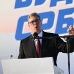 "DOLAZIM DA PRIČAM S NARODOM KOJI ŽELI DA GA NEKO ČUJE": Krcato na trgu u Vladimirovcu, ČEKA SE OBRAĆANJE PREDSEDNIKA VUČIĆA!
