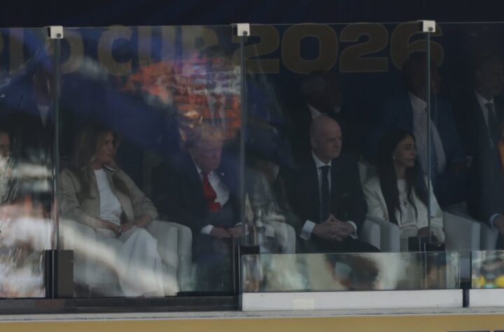 Donald Tramp došao na finale SP, Infantino odmah seo pored njega, svi su gledali u Melaniju