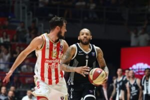 Karlik Džons, Nikola Kalinić, KK Crvena zvezda, KK Partizan, Derbi, Večiti derbi, ABA liga