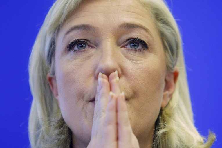 FRANCUZI NEĆE MARIN LE PEN: Novi rezultati ankete žestoko će je uzdrmati!