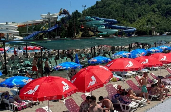 GDE POTRAŽITI OSVEŽENJE OVOG LETA? Detaljan vodič kroz akvaparkove u Srbiji: Evo kolike su cene ulaznica i koja pravila morate da znate!