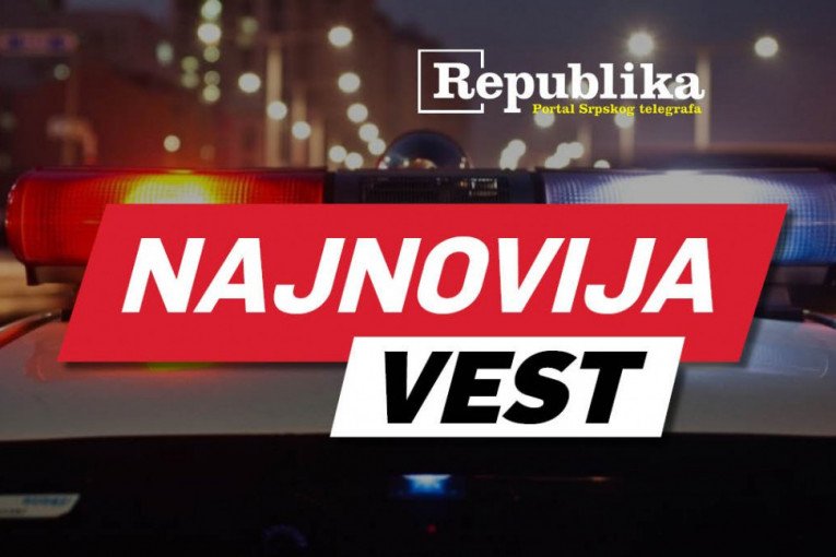 IMA MRTVIH KOD SENTE! Muškarac se automobilom zakucao u pun KOMBI LJUDI!