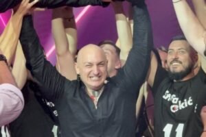 KO JE STEFAN CEKIĆ, NOVI POBEDNIK "PINKOVIH ZVEZDA"? Slavuj iz Leskovca ima 24 godine, a SRCE MU JE UKRALA OVA PEVAČICA!