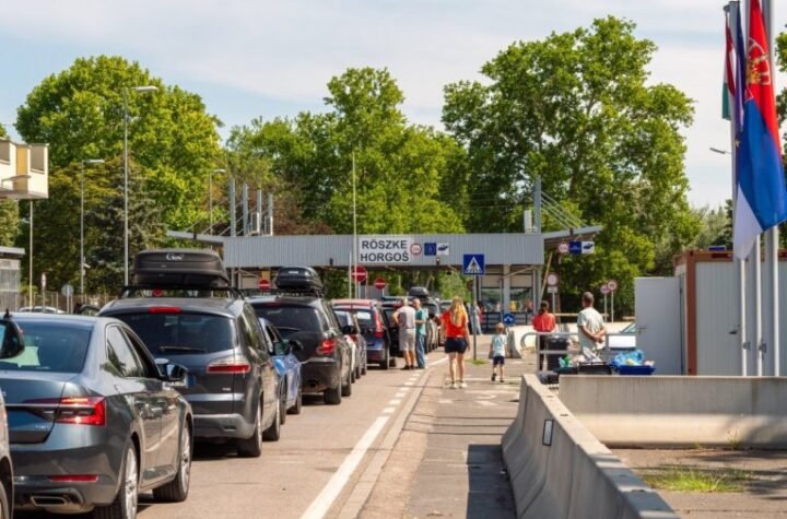 KOLAPS NA GRANICAMA! Vozači zarobljeni u kilometarskim kolonama - na izlazu iz Srbije čeka se i do TRI SATA!