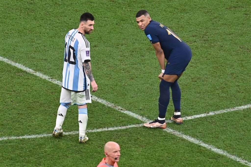 Lionelu Mesiju za samostalnu Zlatnu kopačku Mundijala i rušenje Mbapea potreban HET-TRIK! (Foto)