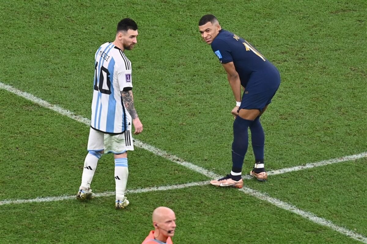 Lionelu Mesiju za samostalnu Zlatnu kopačku Mundijala i rušenje Mbapea potreban HET-TRIK! (Foto)