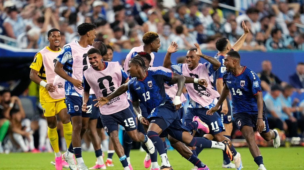 MAJSTORIJA KOJA ĆE SE DUGO PAMTITI - NIJE NI MESI, NI RONALDO, NI MBAPE... Ovo je najlepši gol na Svetskom prvenstvu!