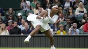 NIŠTA OD POVRATKA SESTARA VILIJAMS: Serena zbog povrede kolena odustala od dubla na Vimbldonu