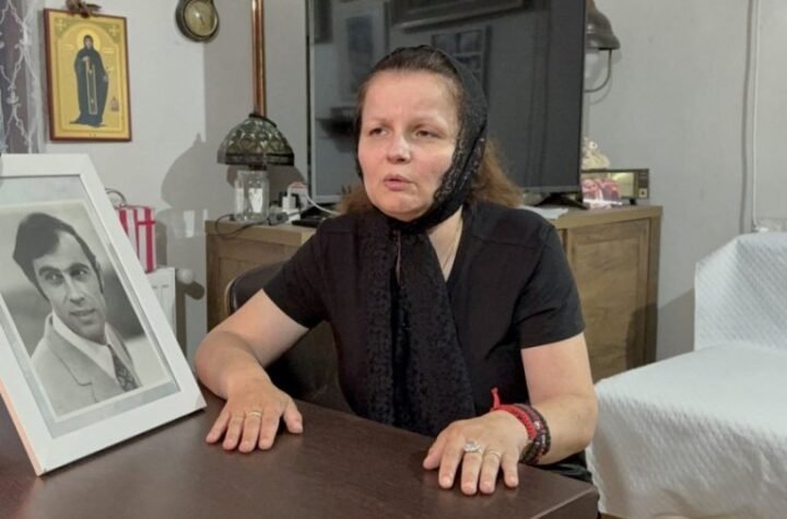 OPROŠTAJNA PORUKA ZORICE MARKOVIĆ REŽE POPUT ŽILETA! Tužna vest zavila čitavu javnost U CRNO, pevačica se oprostila od prijatelja!