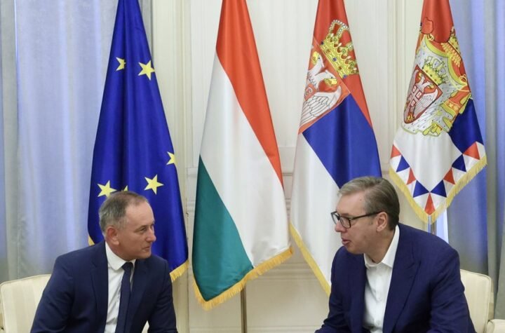 OPROŠTAJNA POSETA U PREDSEDNIŠTVU: Predsednik Vučić primio odlazećeg ambasadora Mađarske Jožefa Mađara