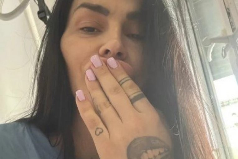 PORODILA SE BIVŠA ZADRUGARKA! Procurila PRVA FOTKA BEBE, čestitke pljušte sa svih strana! (FOTO)