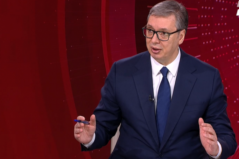 PREDSEDNIK O SVIM AKTUELNIM TEMAMA! Vučić gost Drugog Dnevnika na RTS!