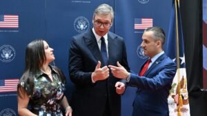 PREDSEDNIK VUČIĆ NA SVEČANOSTI U AMBASADI SAD: Svečani prijem povodom 250 godina američke nezavisnosti