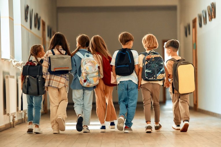 PREKO 400.000 OSNOVACA PROŠLO KROZ OBUKU! Deca već tri godine uče kako da se zaštite kroz projekat "Zajedno i bezbedno kroz detinjstvo" - OVO SU REZULTATI!