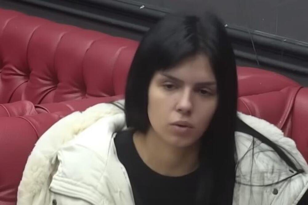 PROMENILA NOS, USTA, JAGODICE...! Rijaliti pobednicu više NIKO NE PREPOZNAJE! Celu ZARADU dala na OPERACIJE!