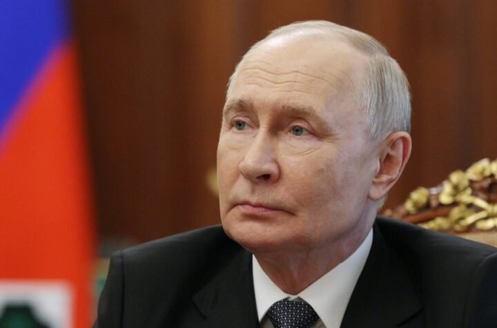 PUTIN U UNFORMI IZNENADA POSETIO VOJNIKE, PA ZAGRMEO: Oslobodili smo LNR potpuno, uskoro ćemo i DNR