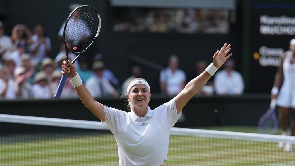 SENZACIJA! Karolina Muhova nakon DRAME u trećem setu pobedila Gof za prvo FINALE Vimbldona u karijeri