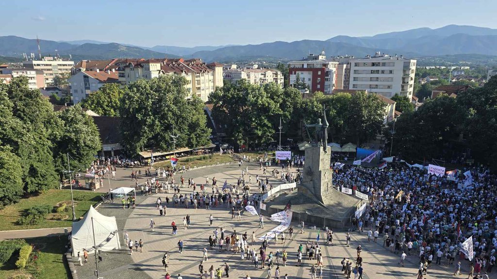 SKANDALOZNA OBJAVA! Blokaderka nikad NIŽE udarila na penzionere (FOTO)