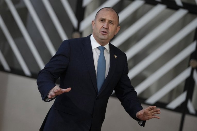 ŠOK U PARIZU! Makron dobio odgovor koji nije očekivao – evropski lider rekao odlučno "NE"!