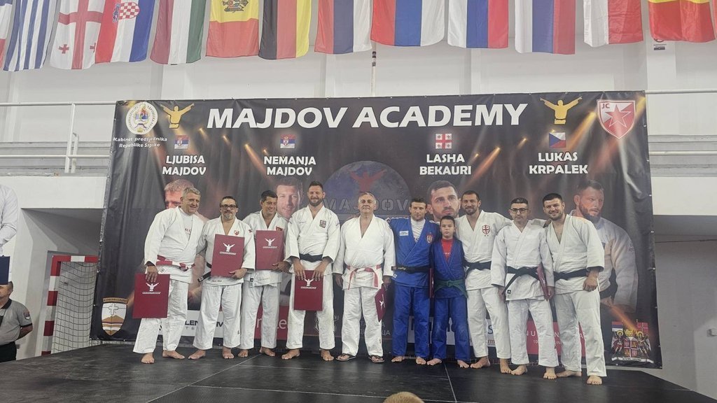 SPEKTAKL U ISTOČNOM SARAJEVU: Ivan Todorov svečano otvorio petu Džudo akademiju Majdov!
