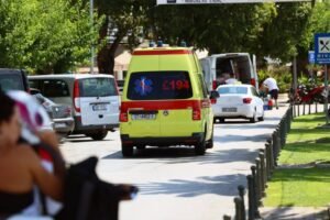 STRAVIČNA TRAGEDIJA NA PUTU: Dete poginulo u sudaru dva vozila!