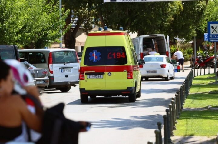 STRAVIČNA TRAGEDIJA NA PUTU: Dete poginulo u sudaru dva vozila!