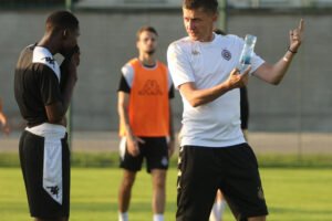 Saša Ilić apostrofirao dvojicu novajlija posle Nefčija: Može da igra na dve pozicije, druga priča kada reši kilažu!